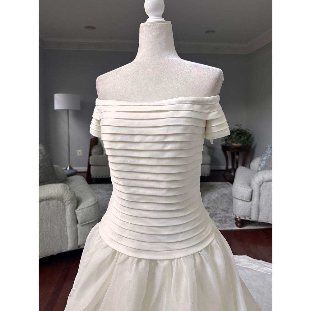 Vintage Oleg Cassini Wedding Dress French Layered Feminine Short Sleeve Big Bow - Picture 6 of 12
